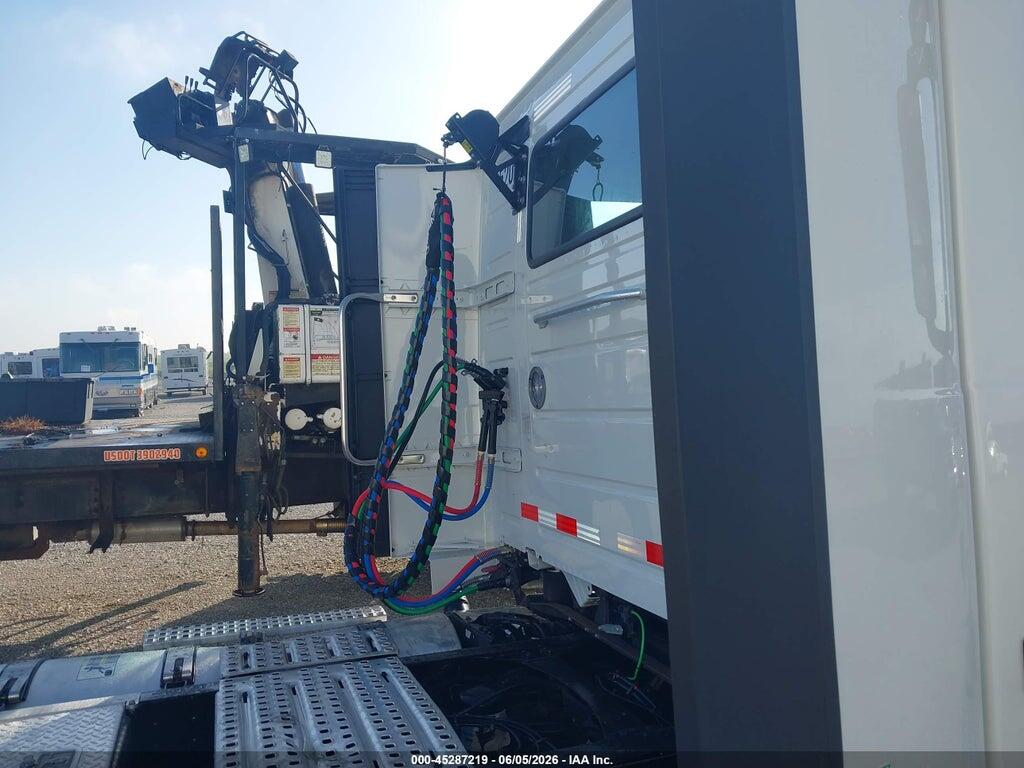 4V4NC9EH4RN657520 2024 VOLVO VNL photo no. 8