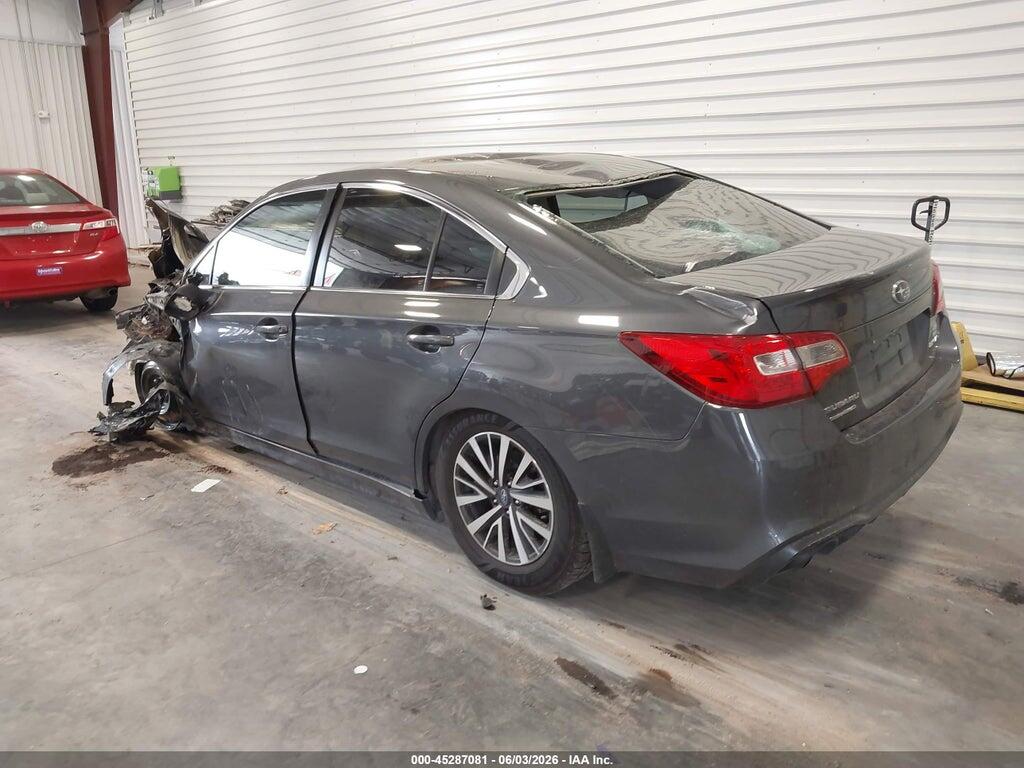 4S3BNAB65J3003607 2018 SUBARU LEGACY photo no. 3