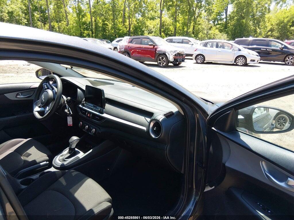 3KPF24AD0PE650137 2023 KIA FORTE photo no. 5
