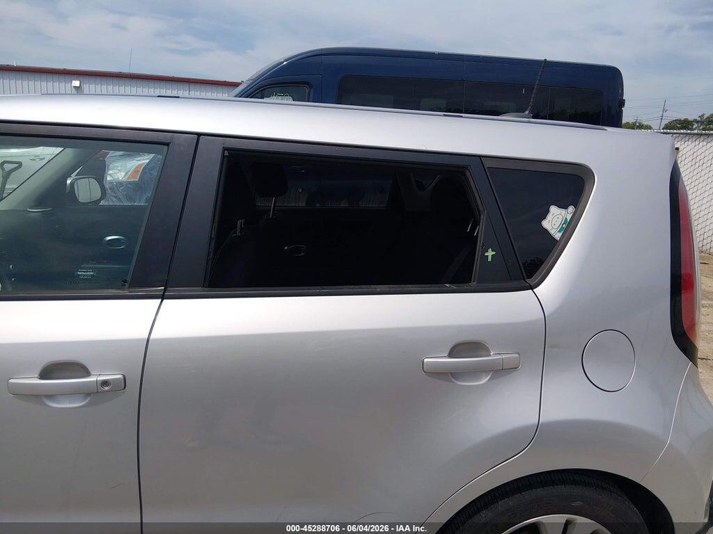 KNDJP3A52G7828998 2016 KIA SOUL photo no. 6