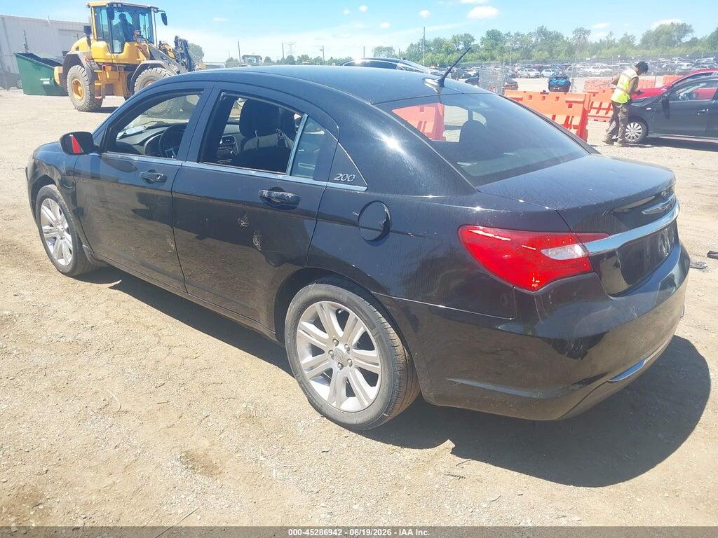 1C3BC1FB4BN612856 2011 CHRYSLER 200 photo no. 3
