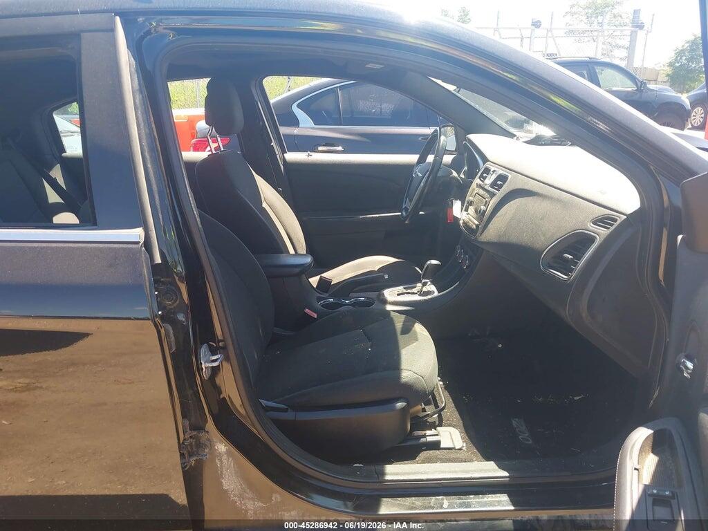 1C3BC1FB4BN612856 2011 CHRYSLER 200 photo no. 5