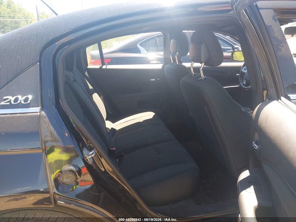 1C3BC1FB4BN612856 2011 CHRYSLER 200 photo no. 8