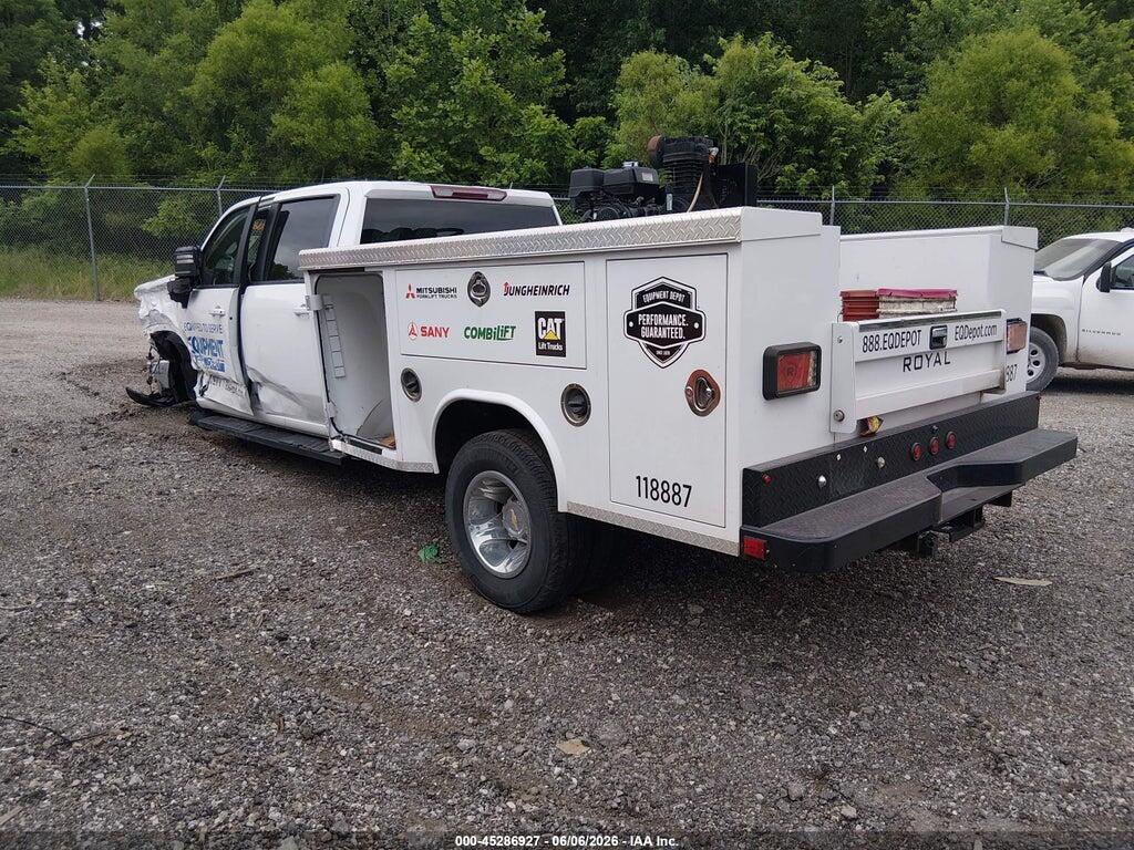 1GB4YTE70RF118887 2024 CHEVROLET SILVERADO 3500HD CHASSIS photo no. 3