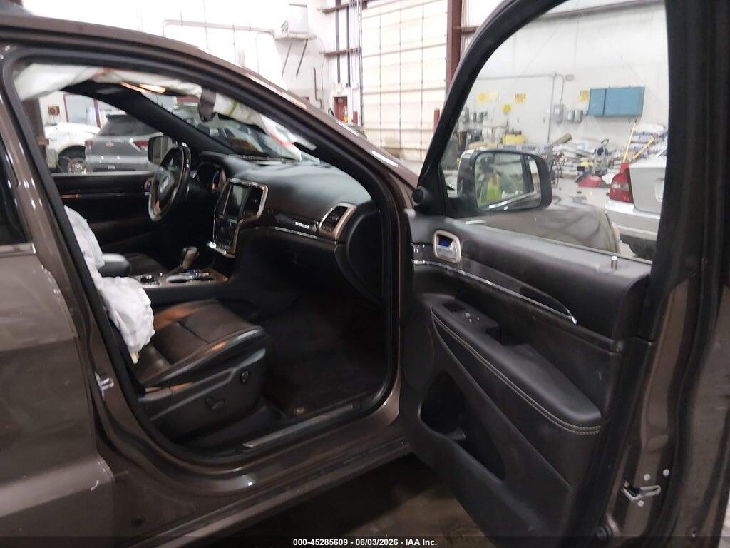 1C4RJFCG8HC738428 2017 JEEP GRAND CHEROKEE photo no. 5