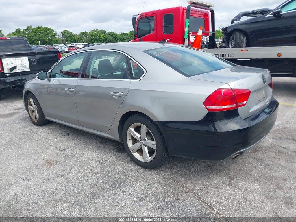 1VWBH7A37CC074938 2012 VOLKSWAGEN PASSAT photo no. 3