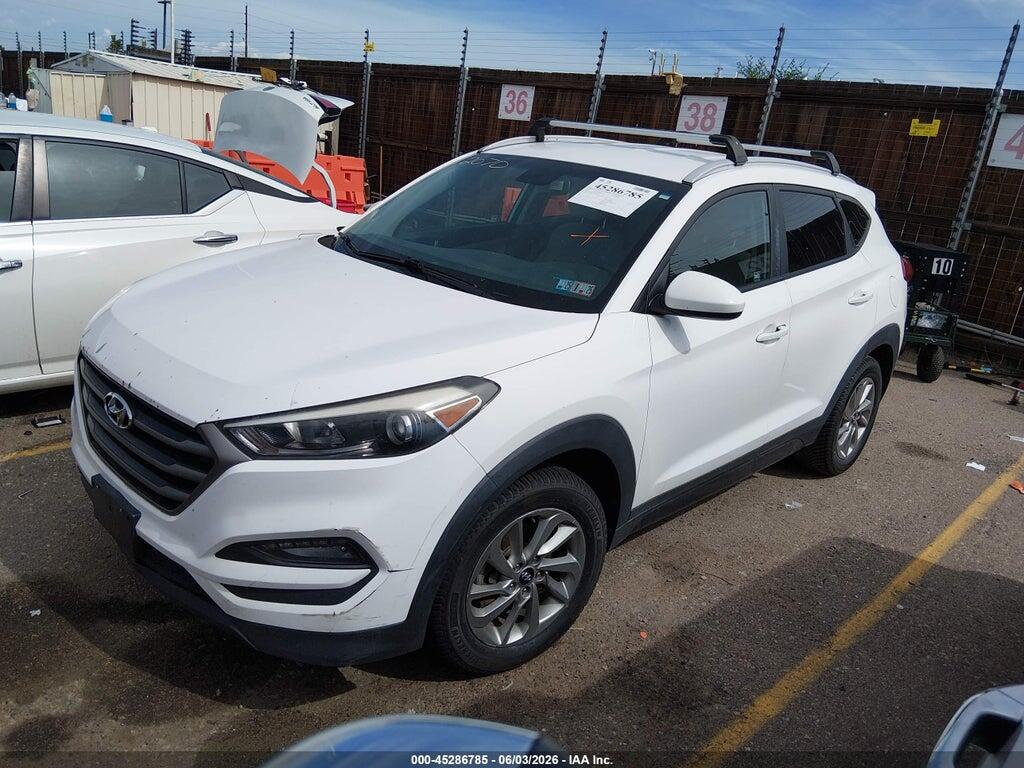 KM8J3CA40GU082759 2016 HYUNDAI TUCSON photo no. 2