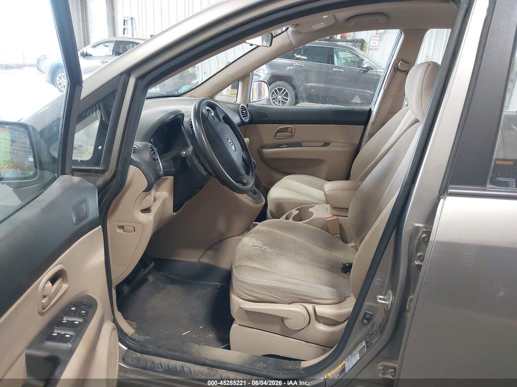 KNAFG528197252718 2009 KIA RONDO photo no. 5