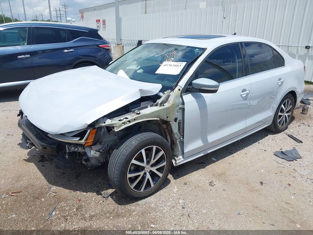 3VWDB7AJ8HM412118 2017 VOLKSWAGEN JETTA photo no. 2