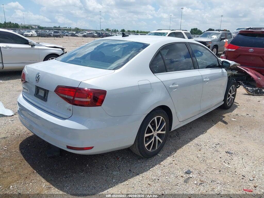 3VWDB7AJ8HM412118 2017 VOLKSWAGEN JETTA photo no. 4