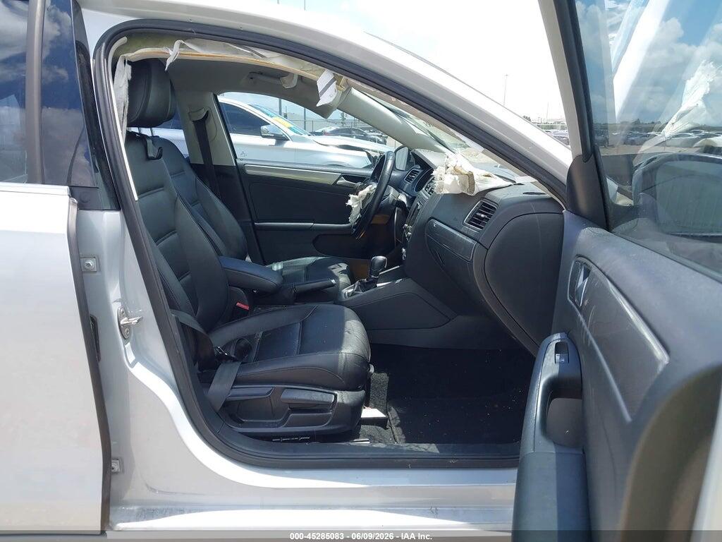 3VWDB7AJ8HM412118 2017 VOLKSWAGEN JETTA photo no. 5