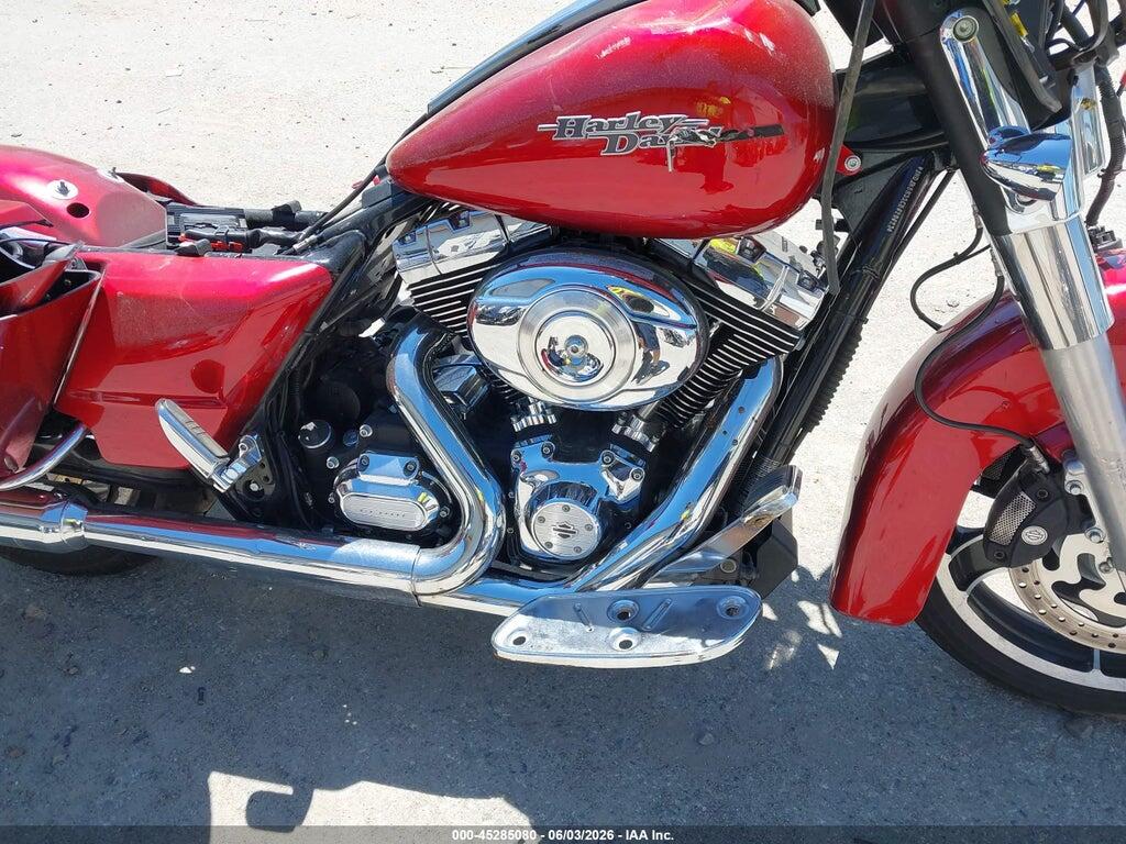 1HD1KBM33CB620623 2012 HARLEY-DAVIDSON FLHX photo no. 8