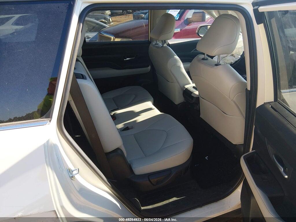 5TDAAAB55RS033781 2024 TOYOTA GRAND HIGHLANDER photo no. 8