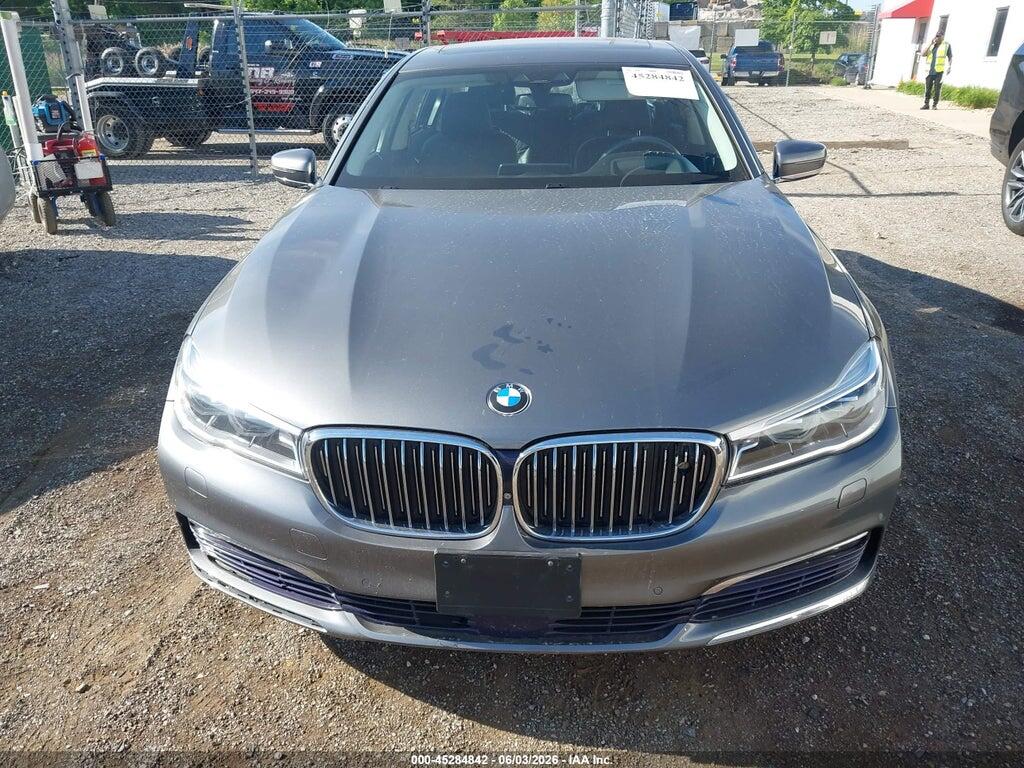 WBA7F2C51GGE12333 2016 BMW 750I photo no. 12
