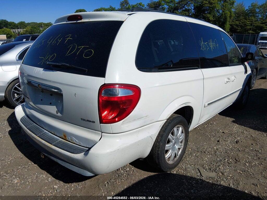 2C8GP54L75R468833 2005 CHRYSLER TOWN & COUNTRY photo no. 4