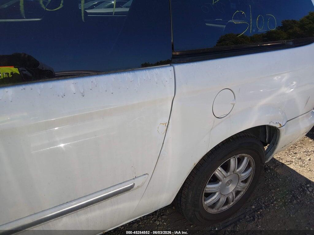 2C8GP54L75R468833 2005 CHRYSLER TOWN & COUNTRY photo no. 6