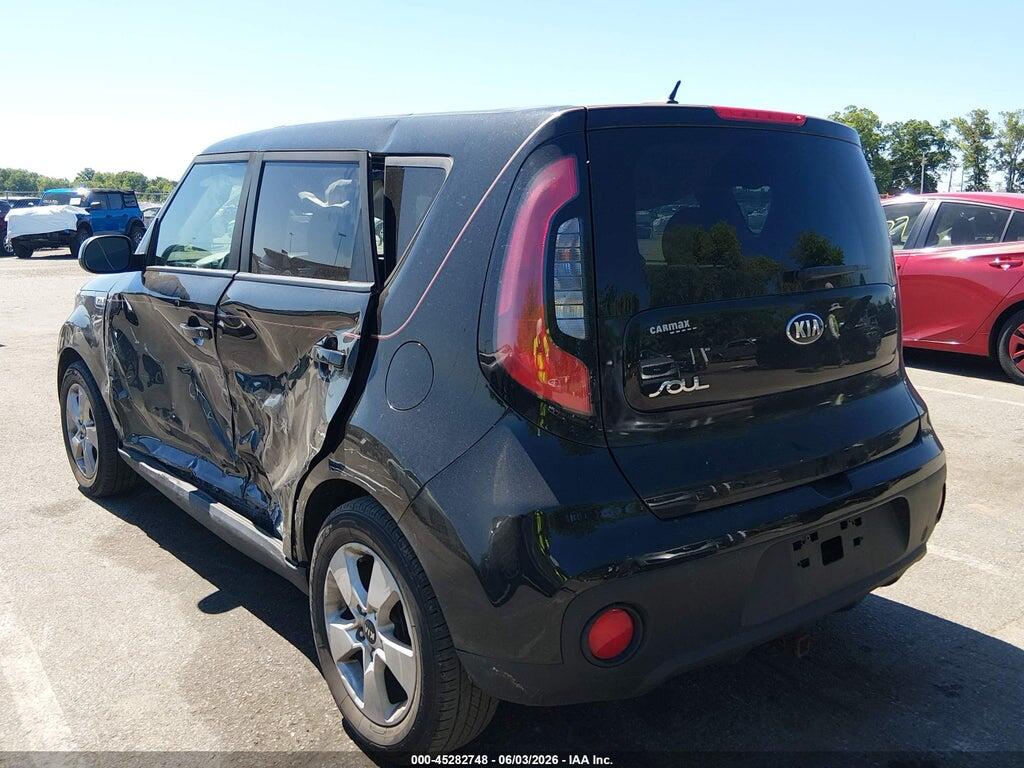 KNDJN2A28J7589857 2018 KIA SOUL photo no. 3