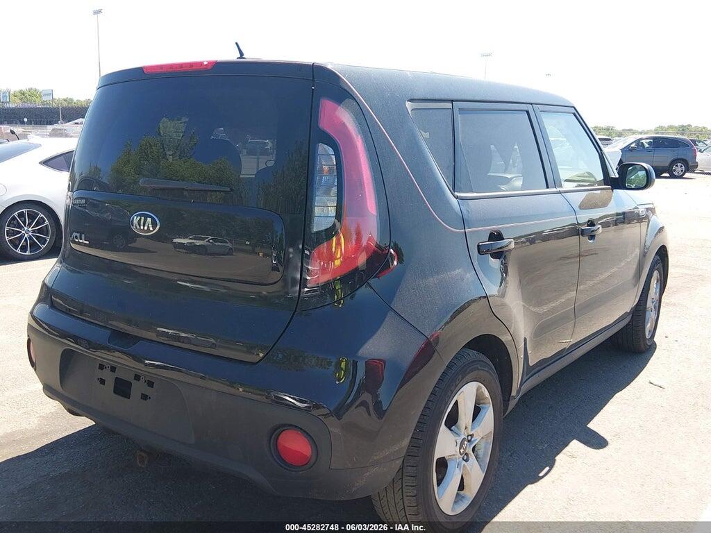 KNDJN2A28J7589857 2018 KIA SOUL photo no. 4