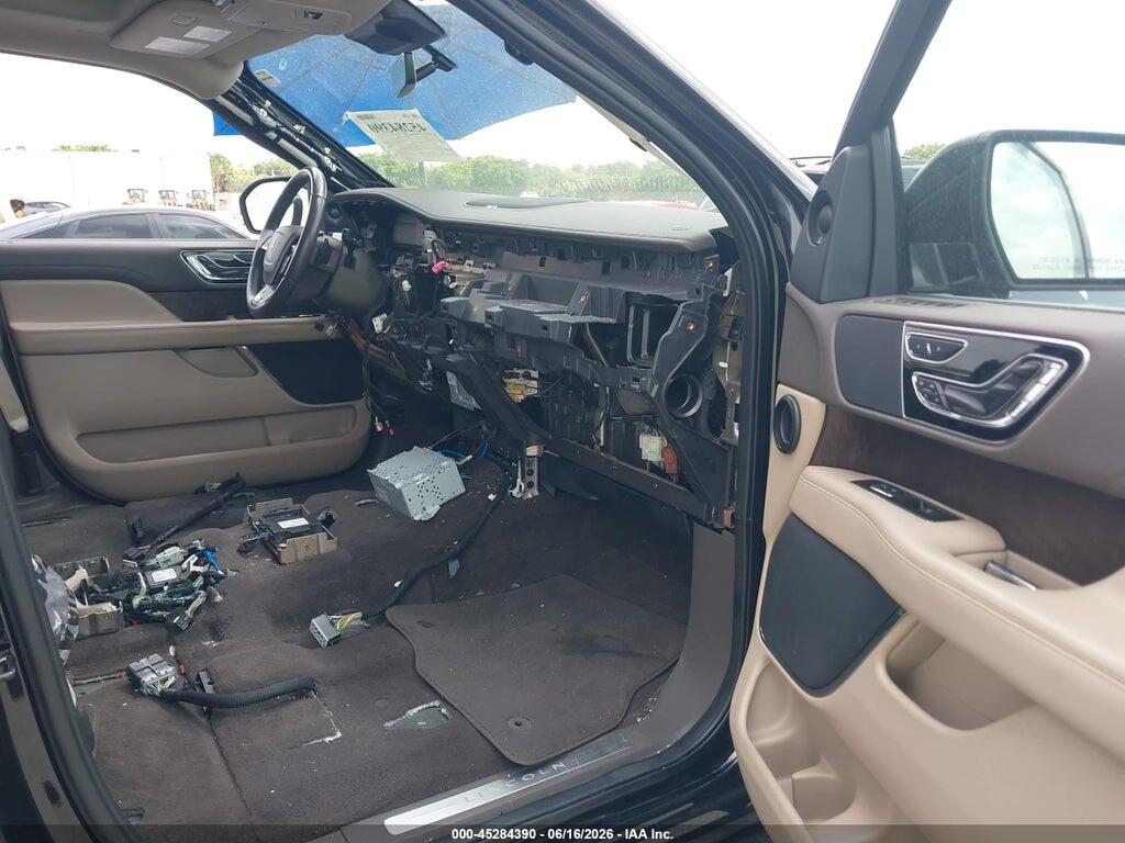 5LMJJ3LT2NEL02143 2022 LINCOLN NAVIGATOR photo no. 5