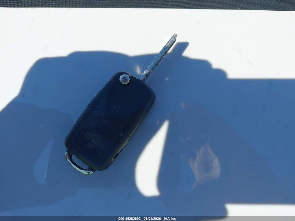 3VWFF31Y97M423582 2007 VOLKSWAGEN NEW BEETLE photo no. 11
