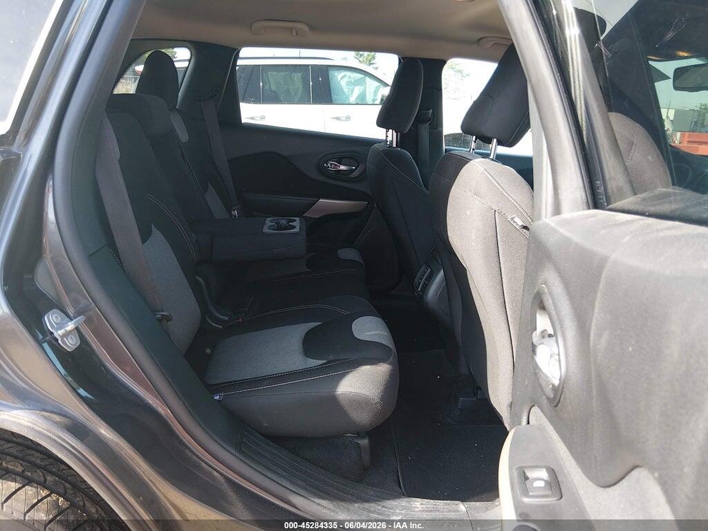 1C4PJLCBXJD620925 2018 JEEP CHEROKEE photo no. 8