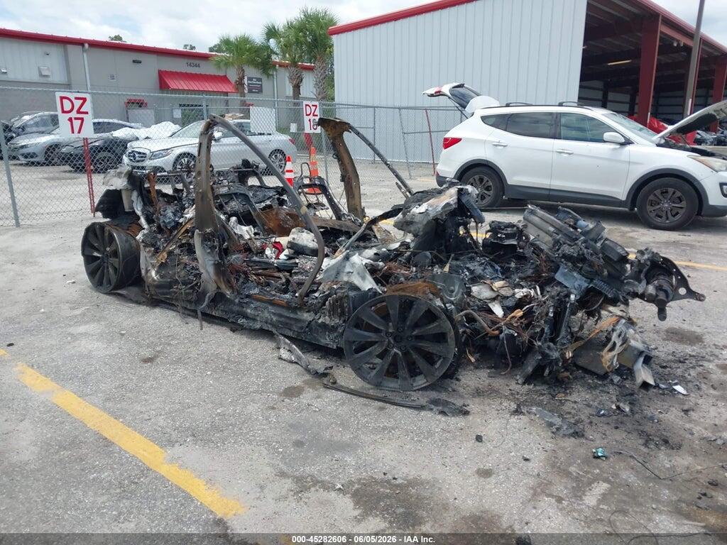 7SAXCBE69NF340581 2022 TESLA MODEL X photo no. 1