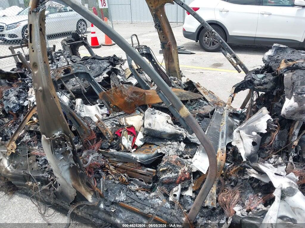 7SAXCBE69NF340581 2022 TESLA MODEL X photo no. 5