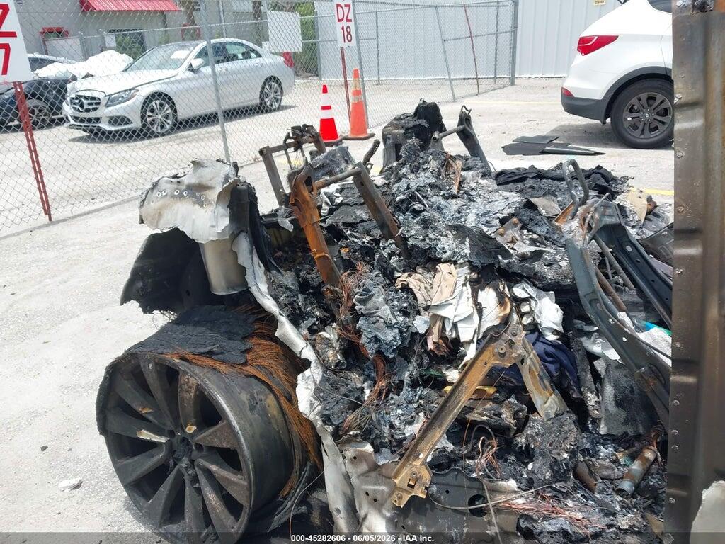 7SAXCBE69NF340581 2022 TESLA MODEL X photo no. 8