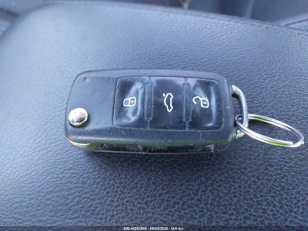 1VWBP7A32CC043499 2012 VOLKSWAGEN PASSAT photo no. 11