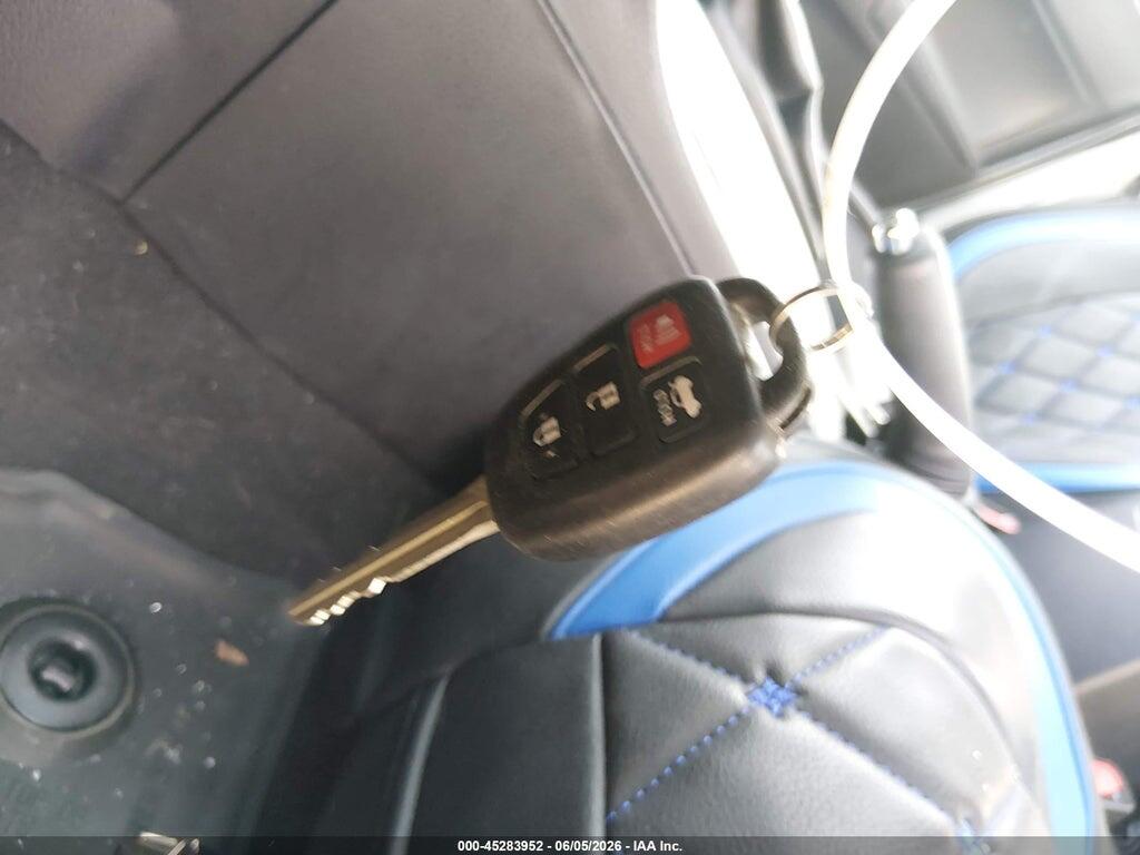 2T1BURHE5JC066567 2018 TOYOTA COROLLA photo no. 11
