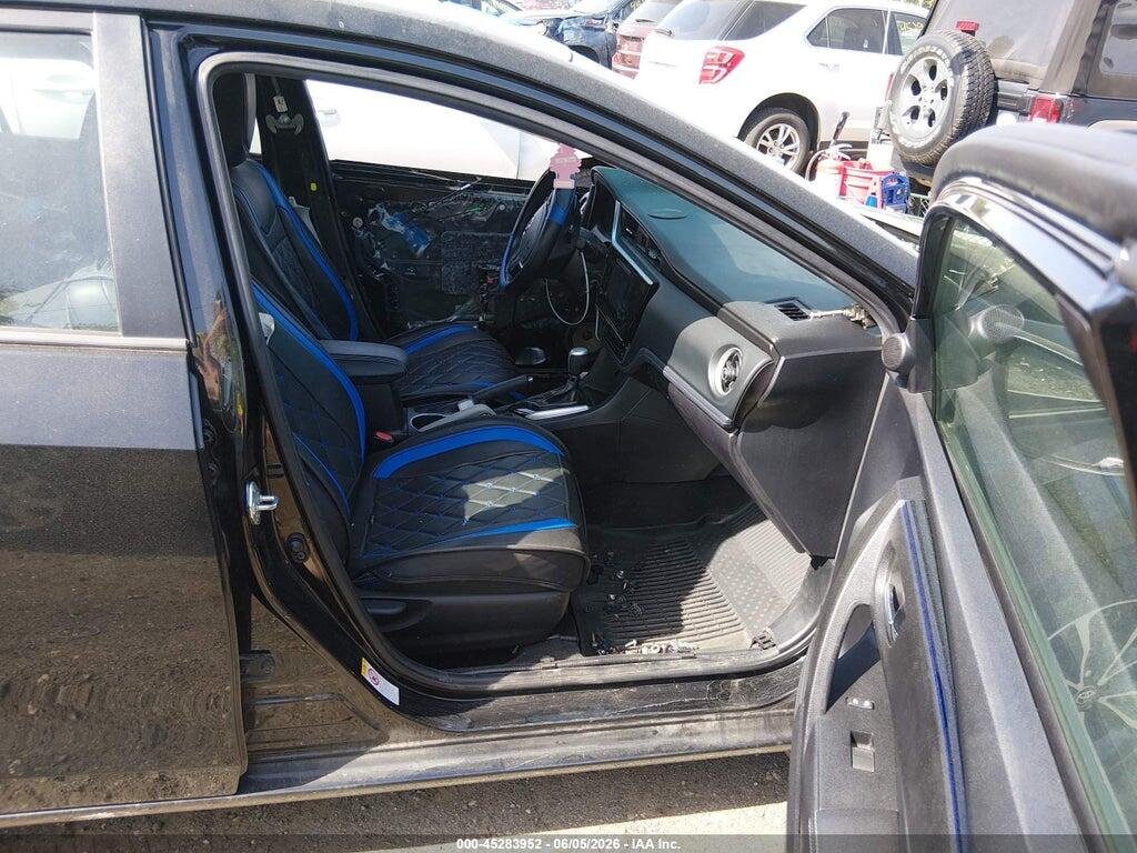 2T1BURHE5JC066567 2018 TOYOTA COROLLA photo no. 5