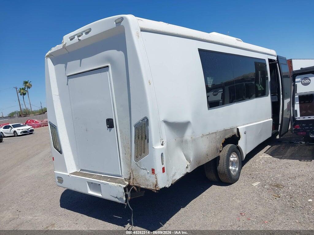 1FDXE4FS5HDC23571 2017 FORD E-450 CUTAWAY photo no. 4