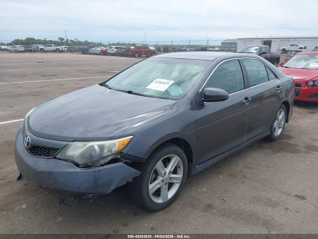 4T1BF1FK7EU783299 2014 TOYOTA CAMRY photo no. 2