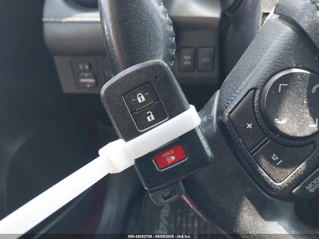 JTMDFREV6JD243525 2018 TOYOTA RAV4 photo no. 11