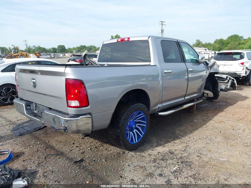 1C6RR6LG0MS530057 2021 RAM 1500 CLASSIC photo no. 4