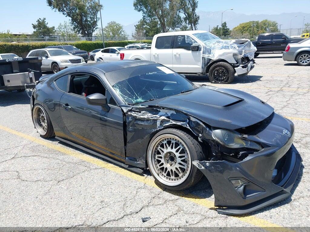 JF1ZNAA18G9707655 2016 SCION FR-S photo no. 1