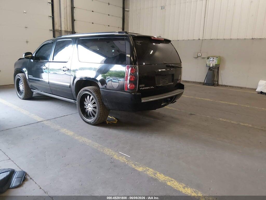 1GKUKMEF2AR275063 2010 GMC YUKON XL 1500 photo no. 3