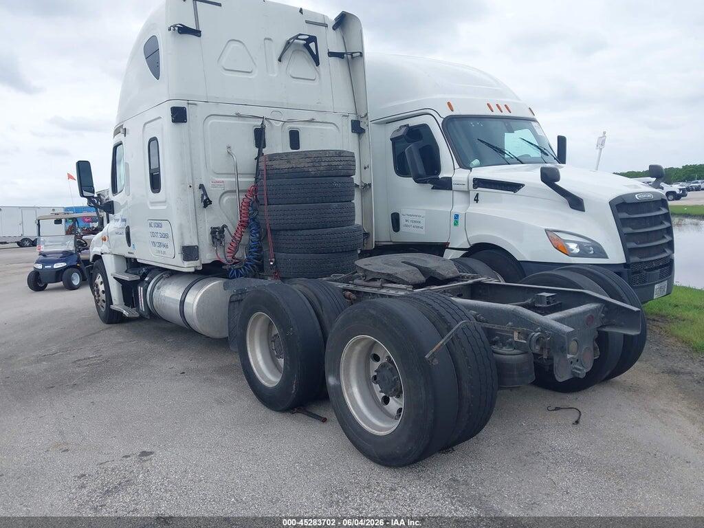 1FUJGLBG9CSBV6456 2012 FREIGHTLINER CASCADIA 125 photo no. 3