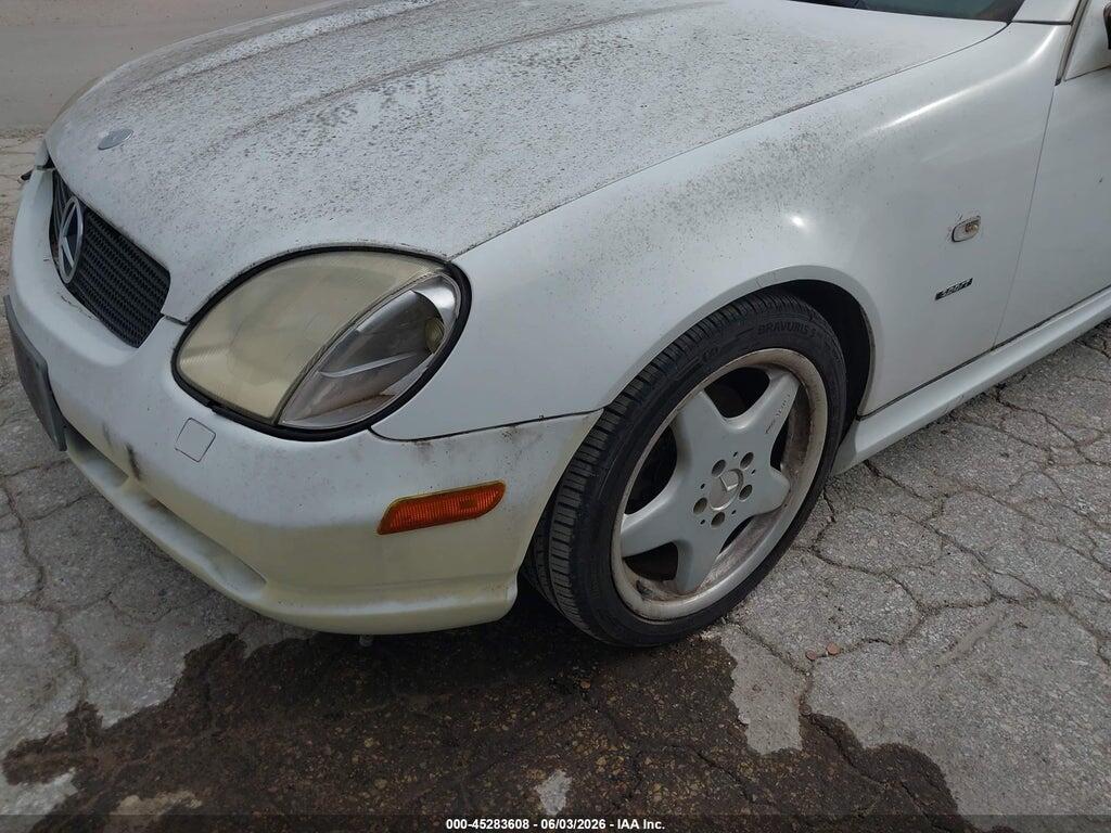 WDBKK47F4YF149507 2000 MERCEDES-BENZ SLK 230 photo no. 12