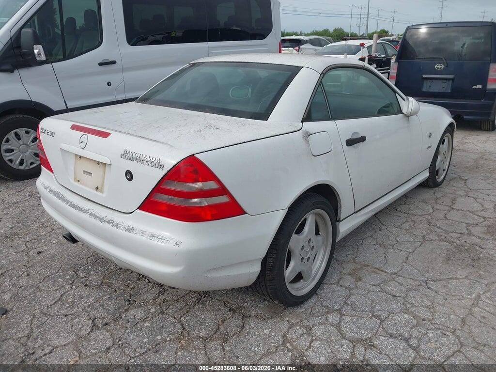 WDBKK47F4YF149507 2000 MERCEDES-BENZ SLK 230 photo no. 4