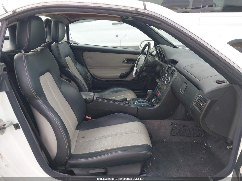 WDBKK47F4YF149507 2000 MERCEDES-BENZ SLK 230 photo no. 5