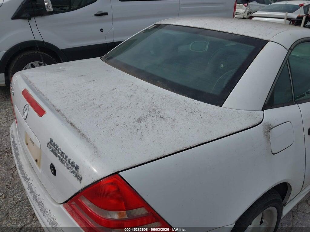 WDBKK47F4YF149507 2000 MERCEDES-BENZ SLK 230 photo no. 8