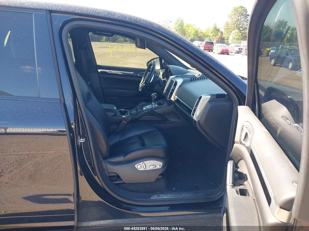 WP1AA2A24HKA80415 2017 PORSCHE CAYENNE photo no. 5