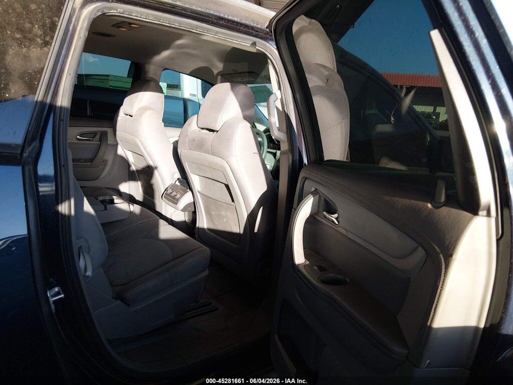 1GNKRFED8HJ156944 2017 CHEVROLET TRAVERSE photo no. 8