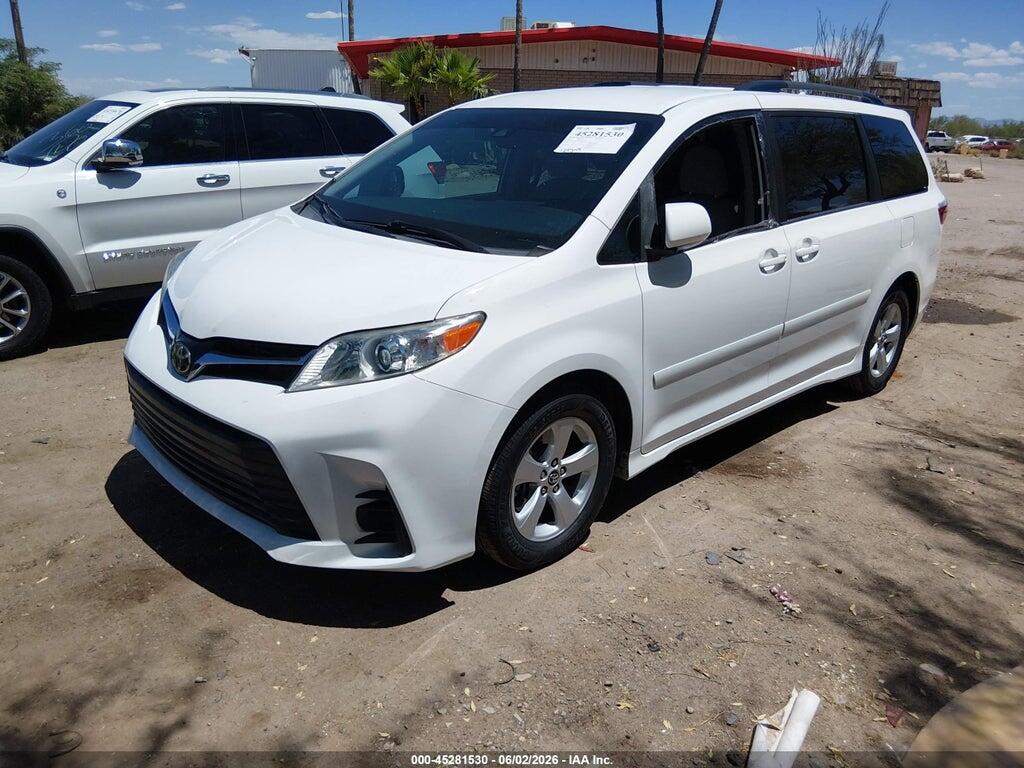5TDKZ3DC6LS049984 2020 TOYOTA SIENNA photo no. 2