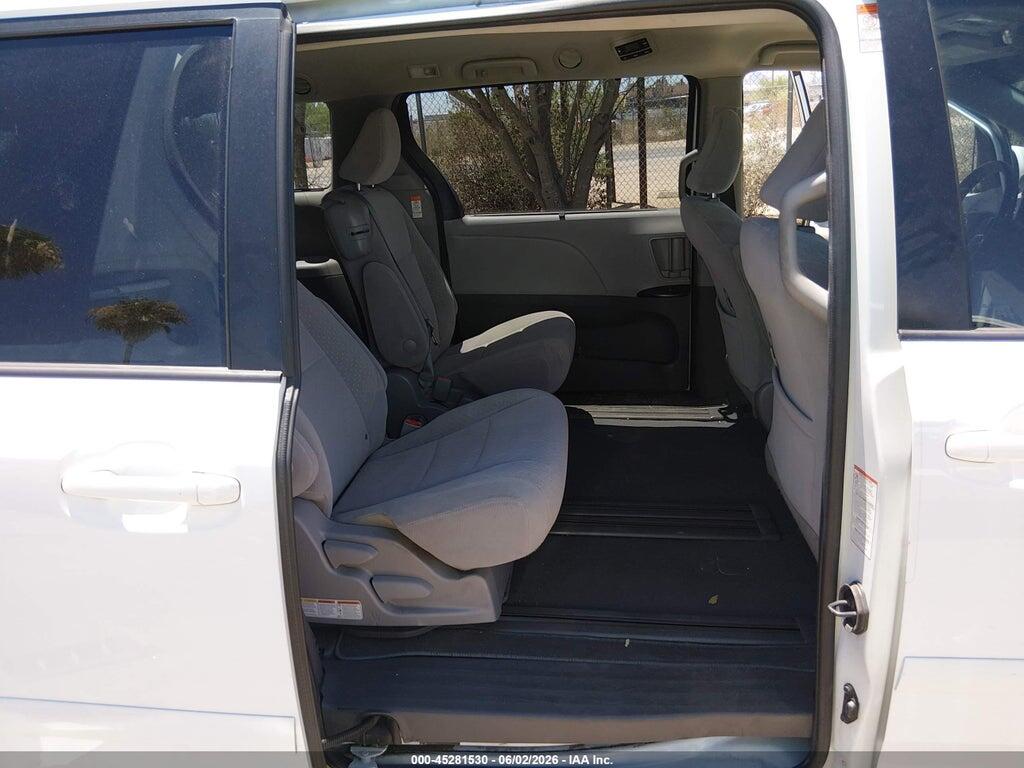 5TDKZ3DC6LS049984 2020 TOYOTA SIENNA photo no. 8