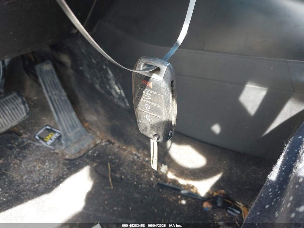 KNDJP3A57G7867344 2016 KIA SOUL photo no. 11
