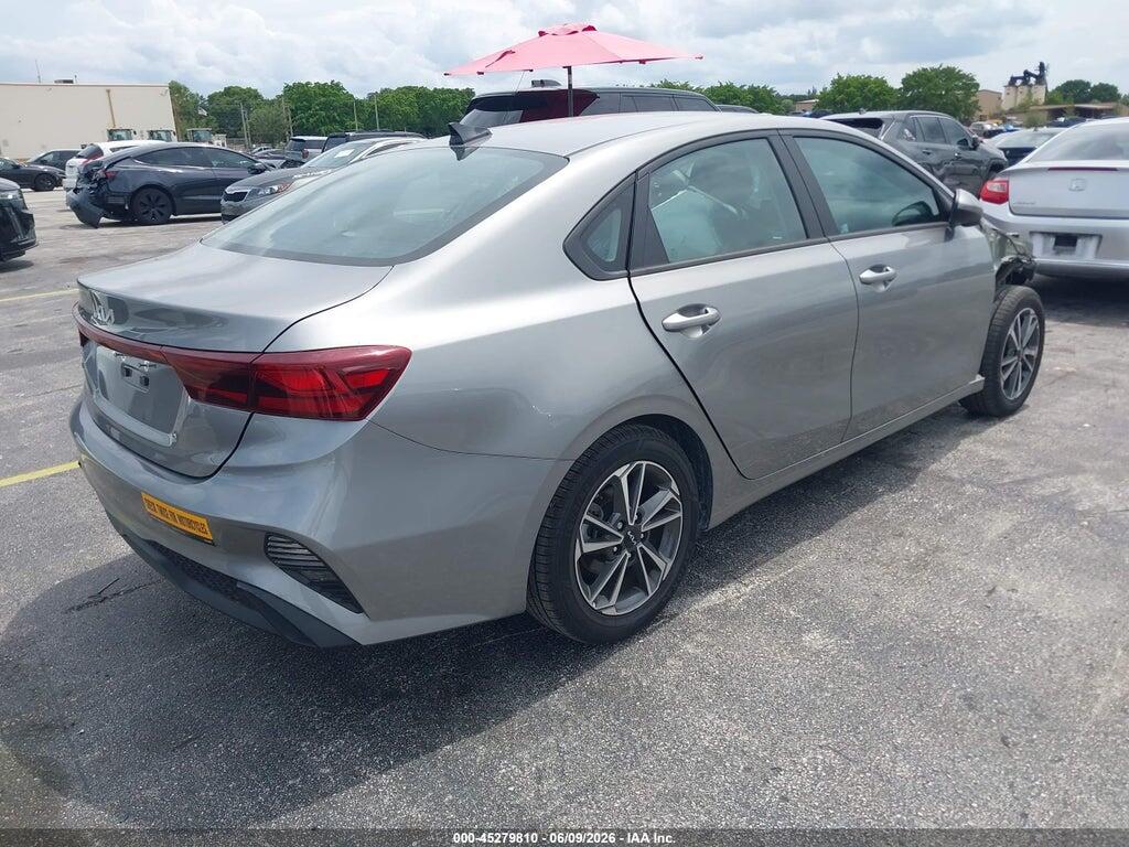 3KPF24AD7PE615904 2023 KIA FORTE photo no. 4