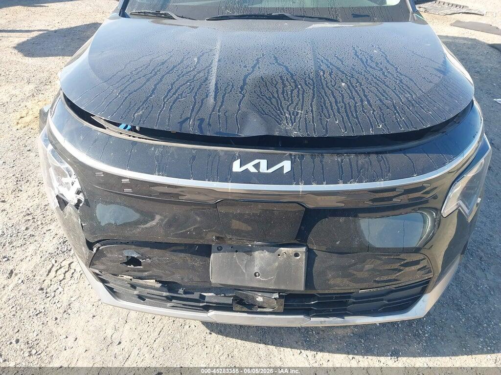 KNDCR3L13P5060022 2023 KIA NIRO EV photo no. 12