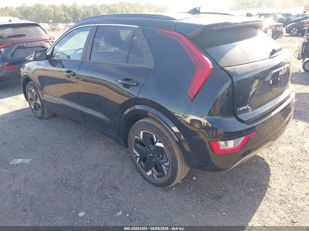 KNDCR3L13P5060022 2023 KIA NIRO EV photo no. 3